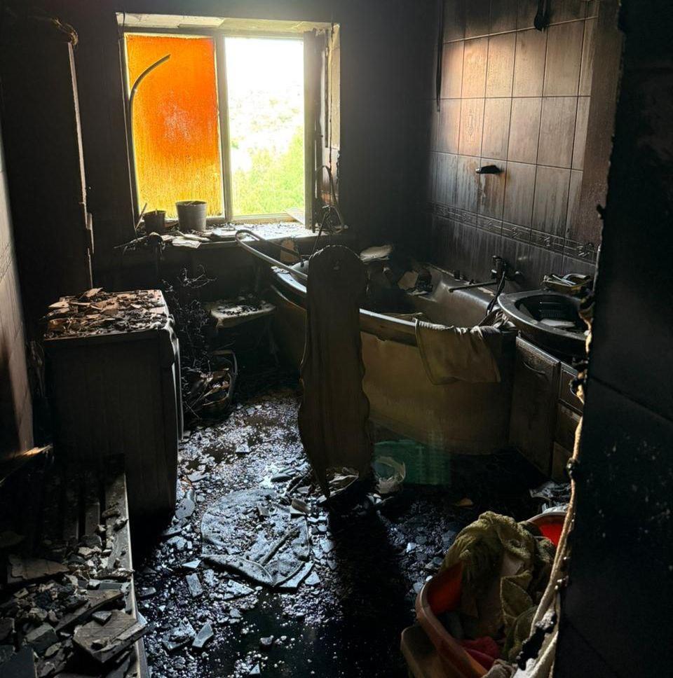 Фото Дети кричали: «Мама умерла». В Новосибирске очевидцы рассказали подробности страшного пожара на Лежена 2 - Сиб.ФМ Фото Дети кричали: «Мама умерла». В Новосибирске очевидцы рассказали подробности страшного пожара на Лежена 2